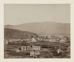 Vue du port de Zéa (épreuve n° 6/6) © Musée Guimet, Paris, Distr. Rmn / Image Guimet Vue du port de Zéa (épreuve n° 6/6) © Musée Guimet, Paris, Distr. Rmn / Image Guimet