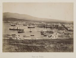 La partie centrale du port du Pirée © Musée Guimet, Paris, Distr. Rmn / Image Guimet La partie centrale du port du Pirée © Musée Guimet, Paris, Distr. Rmn / Image Guimet