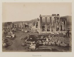 Athènes. Vue de la partie ouest de la terrasse de l’Acropole au
nord du Parthénon. L’Erechtheion © Musée Guimet, Paris, Distr. Rmn / Image Guimet Athènes. Vue de la partie ouest de la terrasse de l’Acropole au
nord du Parthénon. L’Erechtheion © Musée Guimet, Paris, Distr. Rmn / Image Guimet