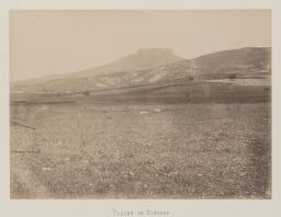Vue de la plaine de Cléones © Musée Guimet, Paris, Distr. Rmn / Image Guimet Vue de la plaine de Cléones © Musée Guimet, Paris, Distr. Rmn / Image Guimet